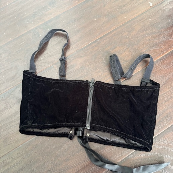 Widow Black Velvet Corset Top – Lace-Up Front, Goth Glam Vibes M whimsigoth - Picture 5 of 5